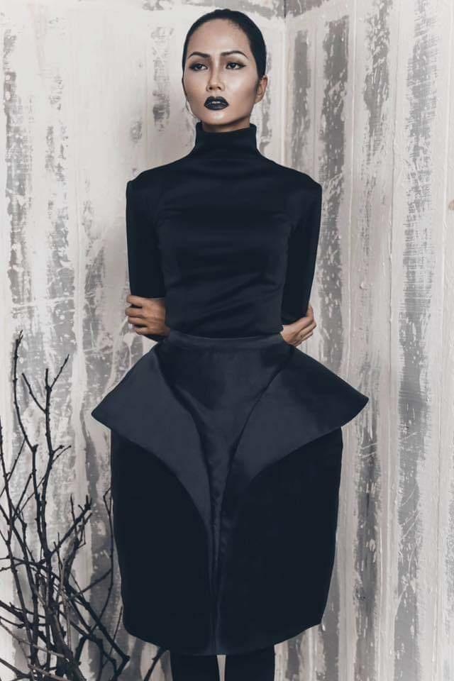 HHen Niê trang điểm ma mị, fan khóc thét tưởng chơi lớn Halloween nhưng sự thật khác hẳn-5