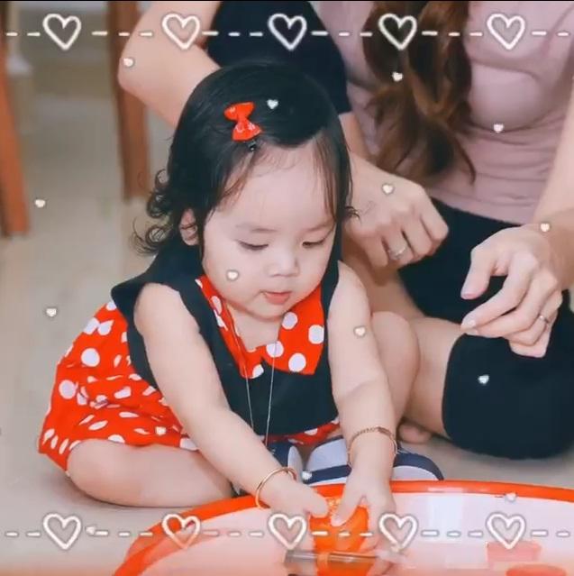 Chọn đúng ngày sinh nhật, bà xã Hoài Lâm công khai con gái xinh xắn như thiên thần-6