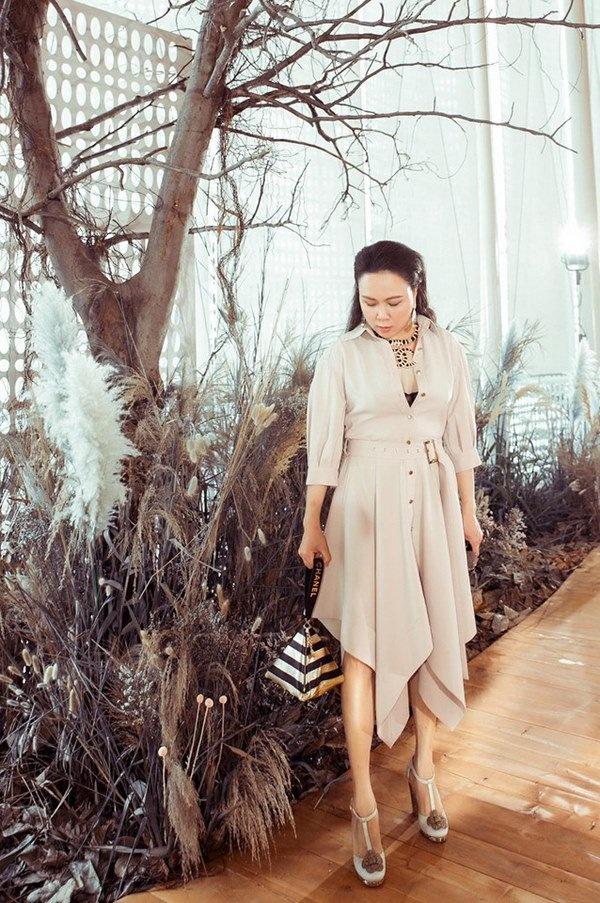 2 phụ kiện đắt đỏ của Phượng Chanel, món đầu toàn được khen, món thứ hai cứ dùng là bị chê-3