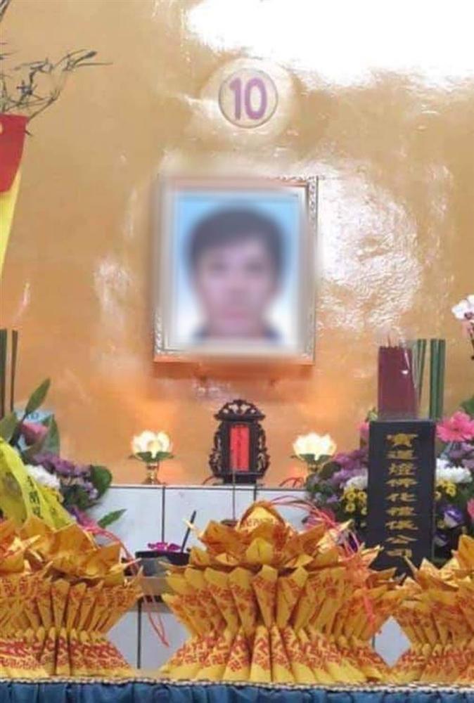 Đằng sau những căn nhà bạc tỷ ở làng xuất khẩu lao động Hà Tĩnh: Nước mắt, trốn chạy và phận người nằm lại nơi xứ xa-20