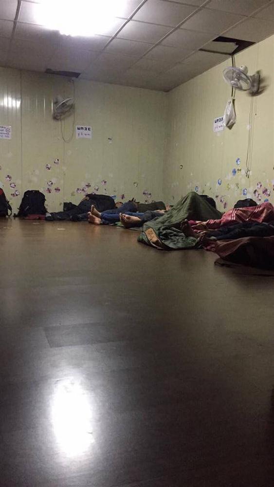 Đằng sau những căn nhà bạc tỷ ở làng xuất khẩu lao động Hà Tĩnh: Nước mắt, trốn chạy và phận người nằm lại nơi xứ xa-9