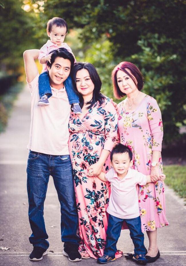 Bé Xuân Mai ở Mỹ: Từ phụ quán phở, bán điện thoại mưu sinh đến bà mẹ 3 con ở tuổi 23-16