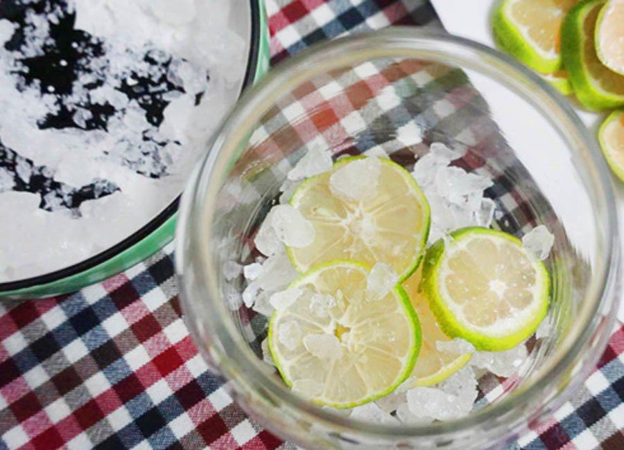 Da dẻ trắng ngần nhưng vùng nách thâm sì, chắc là Ngọc Trinh chưa biết bí quyết này-11