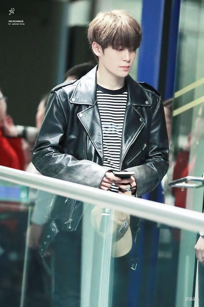 Học cách mặc áo khoác da đẹp như Jin (BTS) và dàn sao Hàn Quốc-5