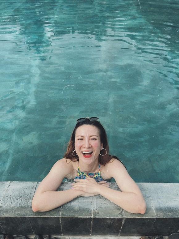 Hậu bị chê mập, xấu, Yến Nhi diện bikini thả dáng gợi cảm-2