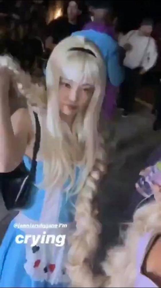 Jennie (Black Pink) dự tiệc riêng của Ariana Grande-1