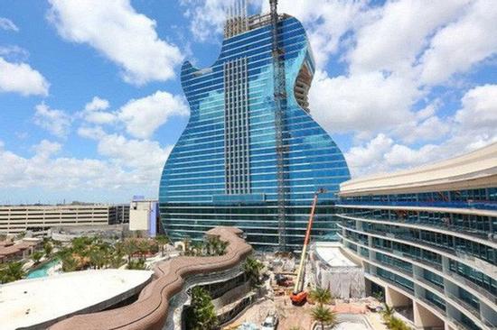 Khách sạn hình cây đàn guitar đầu tiên trên thế giới