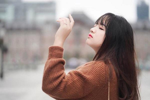 Phụ nữ tương lai sướng đủ đường hay cả đời nghèo rớt mồng tơi, chỉ cần nhìn vào duy nhất điểm này biết ngay-1