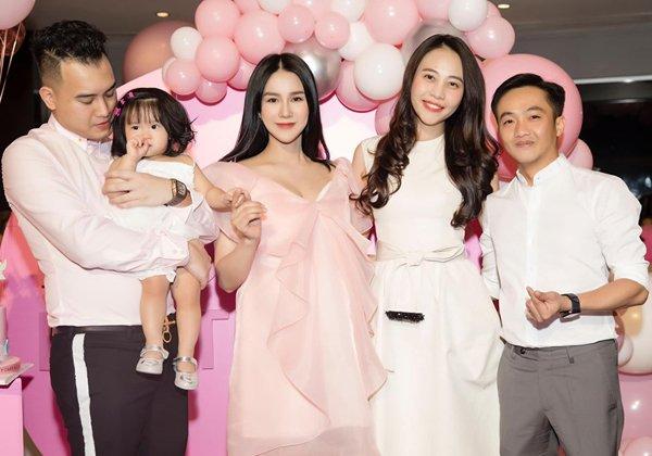 Lần đầu đi đẻ được khen sản phụ đẹp nhất, lần 2 Diệp Lâm Anh chơi lớn gây choáng-4