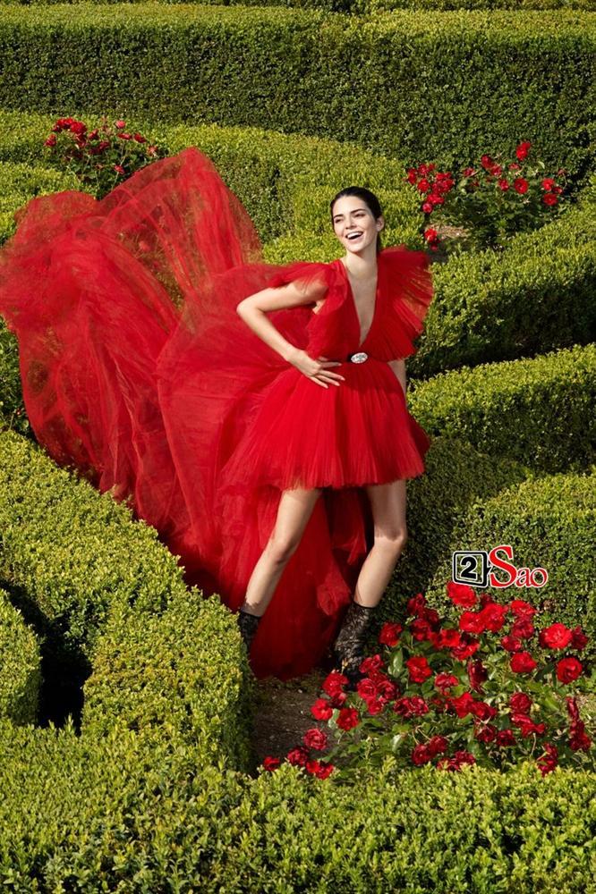 Minh Hằng đụng hàng Hồ Ngọc Hà, Kendall Jenner nhưng bị mất điểm vì một khoảnh khắc hớ hênh-7