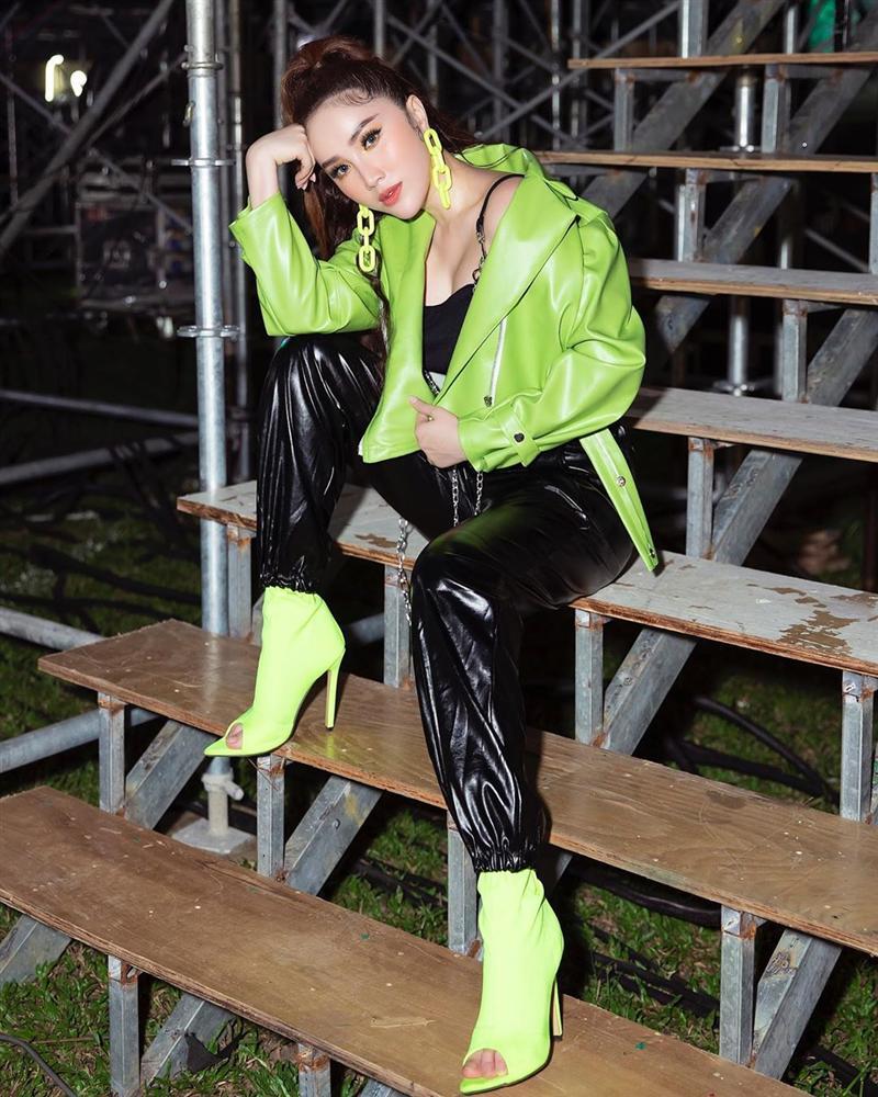 Bảo Thy chia sẻ bí quyết khá thú vị để luôn trẻ trung dù bước sang hàng băm-2