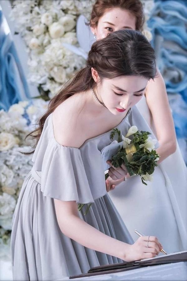 Thần tiên tỉ tỉ Lưu Diệc Phi gây náo loạn với loạt ảnh cưới, giai nhân tuyệt mỹ đẹp từng góc độ-8