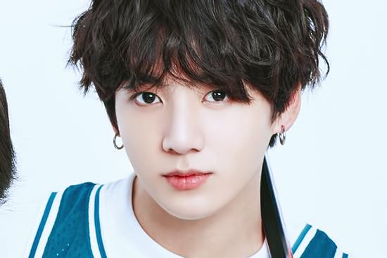 BTS Jungkook bị cảnh sát điều tra vì gây tai nạn giao thông