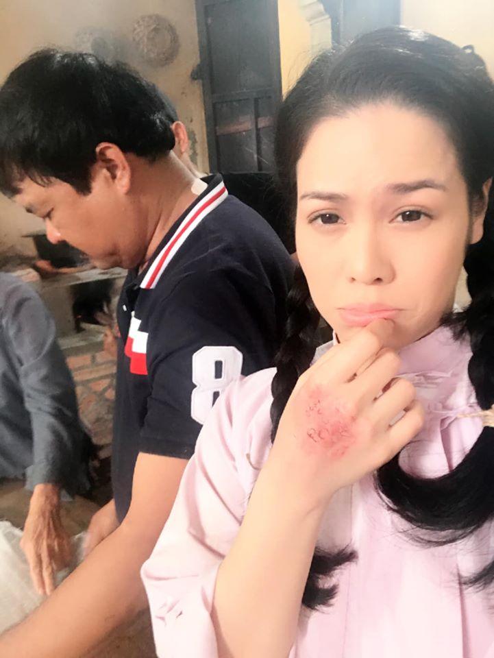 Nhật Kim Anh hé lộ loạt ảnh không được lên sóng của Tiếng sét trong mưa-4