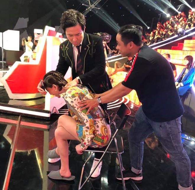 Lan Ngọc và nhiều nghệ sĩ ngủ gục ở hậu trường-1