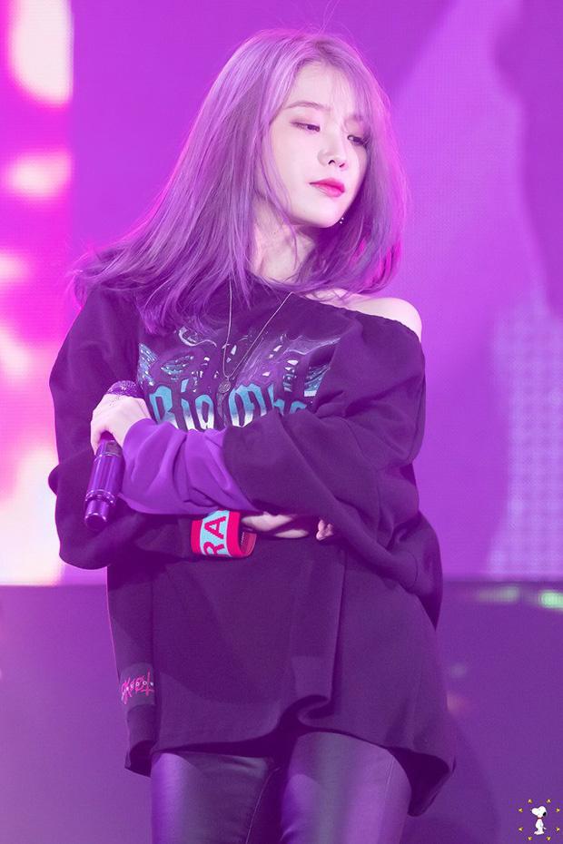 IU hóa tiên tử với mái tóc tím lịm khiến ai nhìn cũng mê-9