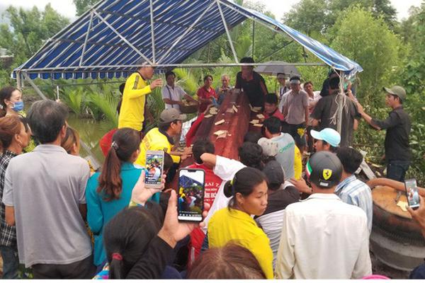 Người đàn ông cao 2,57 m ở Cà Mau qua đời sau một năm điều trị bệnh-1