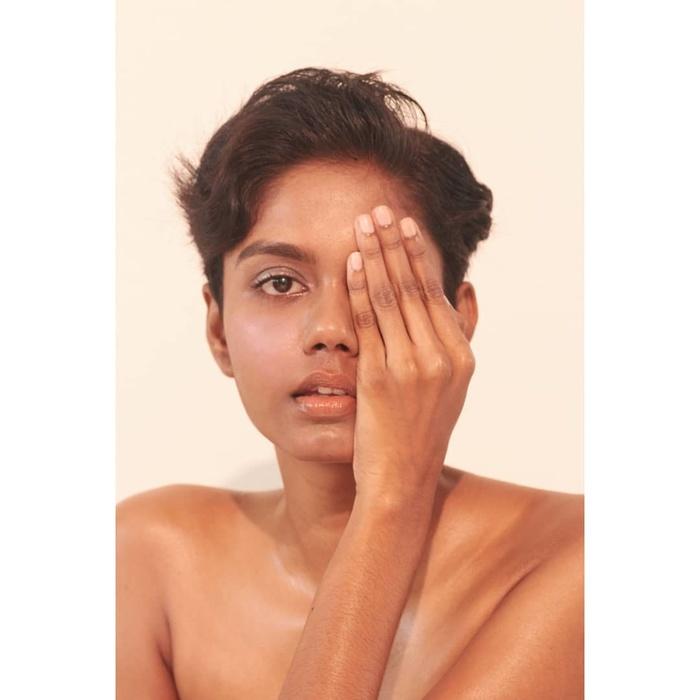 Mặt mộc của thí sinh Miss Universe 2019: Hoàng Thùy lộ vết thâm mụn, Puerto Rico dày đặc tàn nhang, Philippines đẹp phát hờn-6