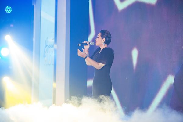 ‘Nín thở’ trước nhan sắc không tuổi của diễn viên Việt Trinh-5