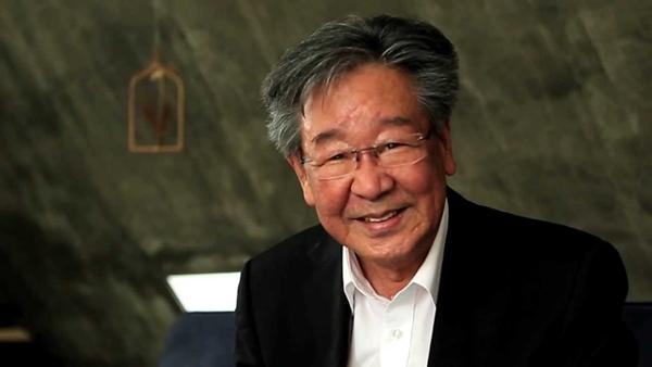 Số 1 - Choi Bool Am: Nam nghệ sĩ là gương mặt xuất sắc trên cả lĩnh vực điện ảnh, truyền hình và tham gia nhiều show thực tế. Hiện ông không tham gia đóng phim nhưng vẫn luôn là nghệ sĩ quốc dân được khán giả Hàn Quốc và các đồng nghiệp kính trọng.