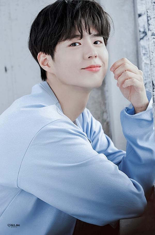 Số 3 - Park Bo Gum: Nam diễn viên nổi tiếng với nhiều tác phẩm như "Reply 1988", "Mây họa ánh trắng", "Encounter". Anh còn được yêu quý vì cuộc sống không scandal.
