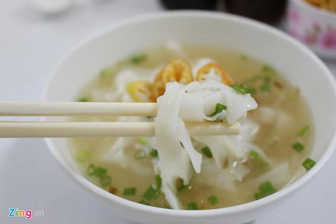 Những quán ăn đắt xắt ra miếng, nườm nượp khách ở Sài Gòn-2