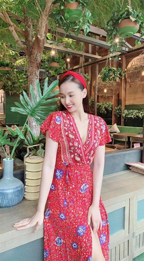 Nhờ diện đồ sành điệu, chẳng ai nhận ra Lã Thanh Huyền lớn tuổi nhất hội chị em thân thiết-11