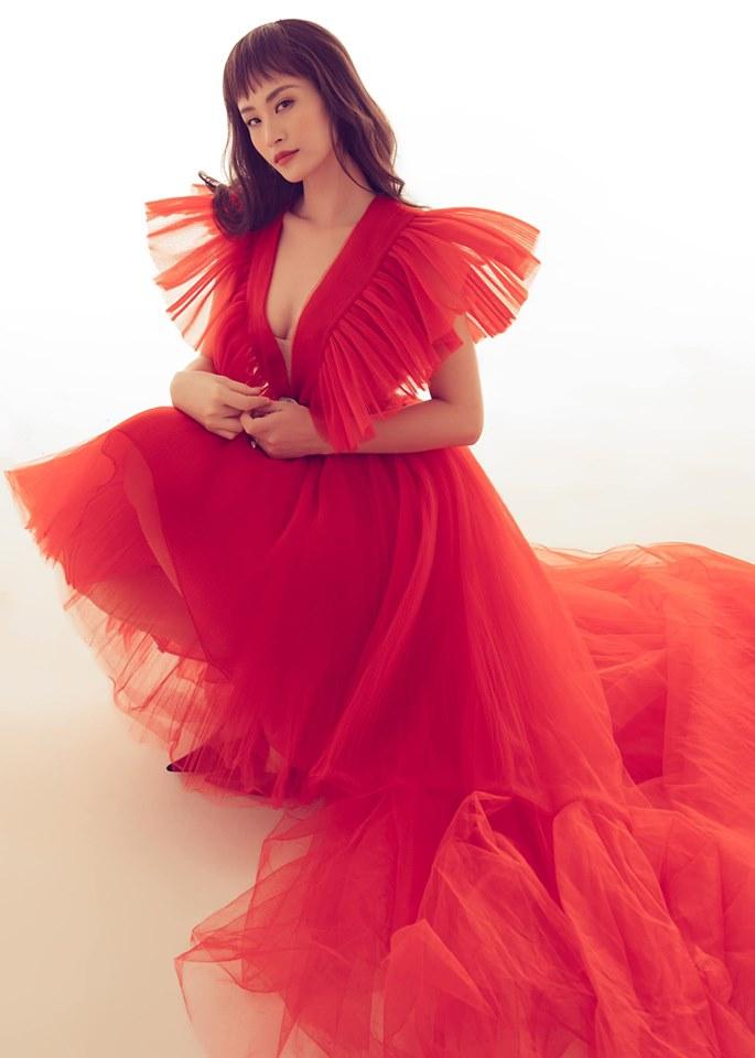 Sát sạt ngày cưới, Đông Nhi có màn đụng hàng cực gắt với Hà Hồ - Minh Hằng-3