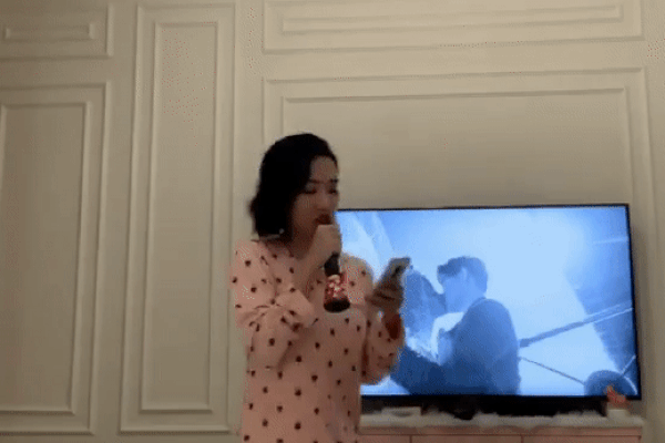 Phá nát tươm '#NDTLCN' chưa đã, Diệu Nhi còn tố vẫn chưa nhận được vé máy bay để đi ăn cưới Đông Nhi