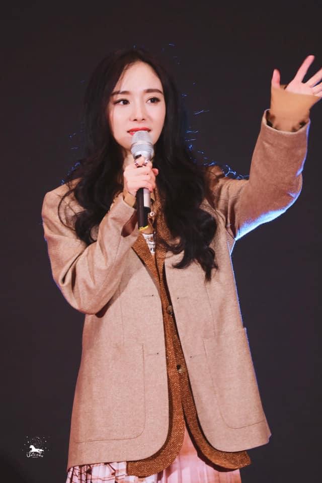 Ảnh 14 năm trước của Dương Mịch gây sốt vì xinh đẹp hơn cả bây giờ-9