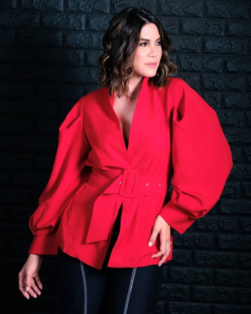 Bản tin Hoa hậu Hoàn vũ 6/11: Bất ngờ để tóc tém, Lệ Hằng đẹp hơn cả HHen Niê?-8