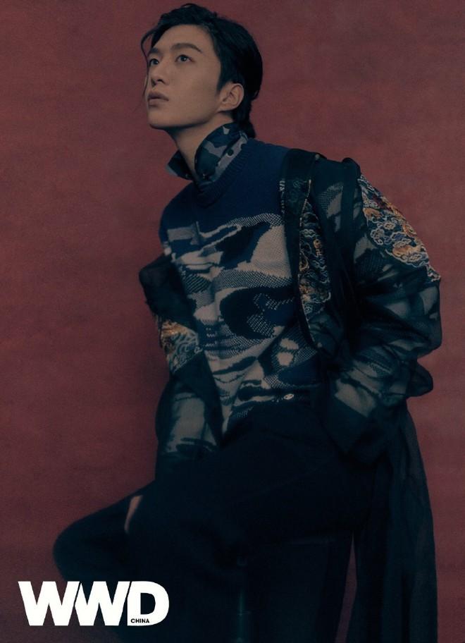 Phạm Thừa Thừa lên bìa tạp chí quốc tế nhờ dựa hơi chị gái?-3