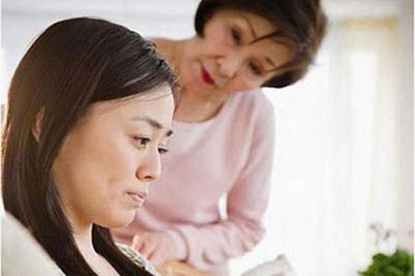 Ngày đầu về ra mắt, mẹ người yêu đã xin số tài khoản của tôi và làm một việc cay đắng-4