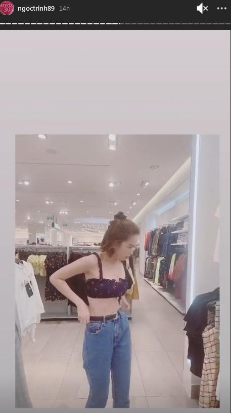 Ngọc Trinh diện áo chỉ che nổi vòng 1 ra phố đối lập Phượng Chanel kín cổng cao tường vẫn bị chê lúa-6