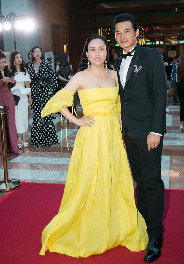 Phượng Chanel: Tôi chưa bao giờ nhận mình đẹp. Ai mà chẳng xấu khi đứng cạnh Ngọc Trinh-7