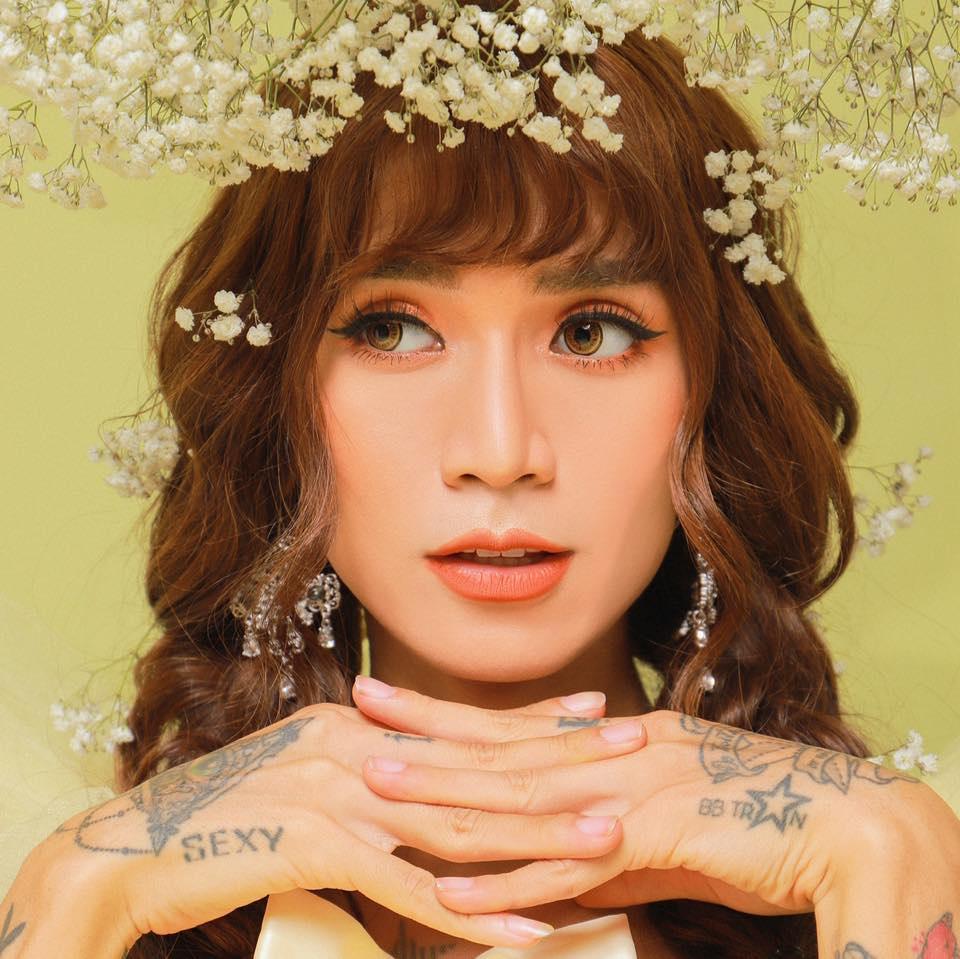 Rũ bỏ hình tượng giả gái, BB Trần để ngực trần khoe mặt mộc đẹp bất chấp camera thường-4