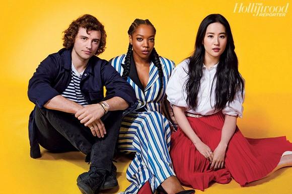 Nhờ Hoa Mộc Lan, Lưu Diệc Phi được đánh giá là một trong những ngôi sao trẻ đang lên ở Hollywood-1