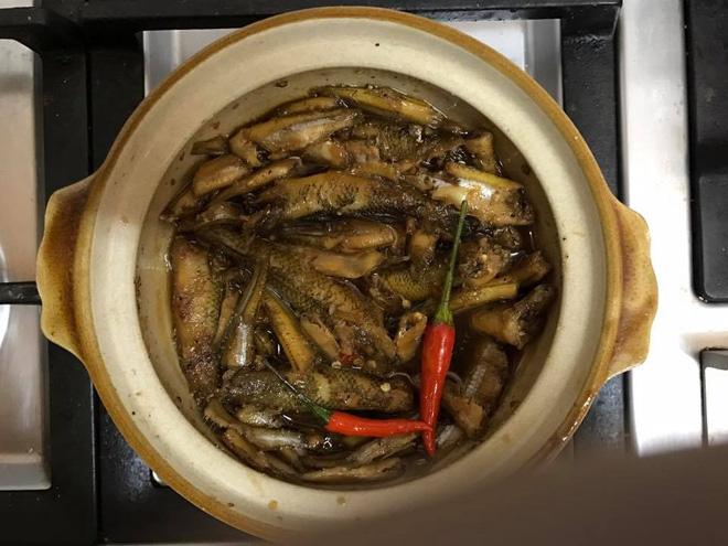 Làm bánh trung thu giữa mùa đông, nghệ sĩ Xuân Hương được cư dân mạng hết lời tán dương vì đã khéo tay lại hay làm-4