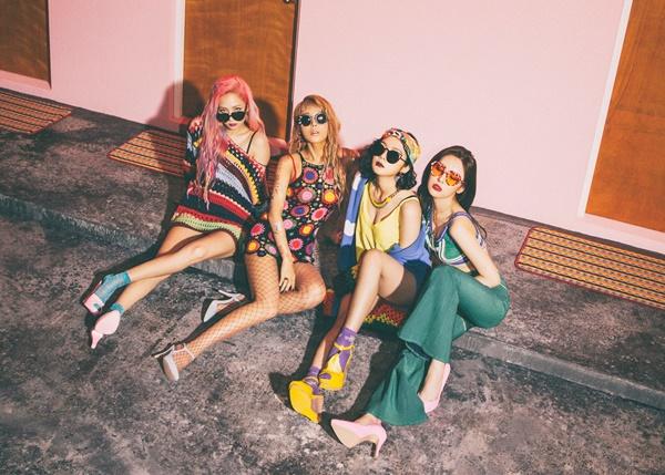 Dù đã tan rã cách đây 2 năm, không quá bất ngờ khi Wonder Girls vẫn “chắc suất” trong BXH này, thậm chí còn xếp trên đàn em đang hoạt động tích cực là Red Velvet. Nhóm nữ đời đầu nhà JYP là một trong những “công thần” mở ra con đường thâm nhập thị trường âm nhạc Mỹ khó tính và vốn chỉ chuộng nhạc tiếng Anh. Ở thời kì hoàng kim, Nobody giúp Wonder Girls trở thành nghệ sĩ Hàn Quốc đầu tiên lọt vào BXH Top 100 BillBoard.