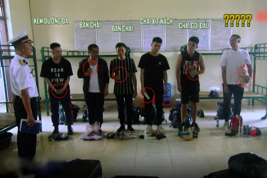 Góc khuất Sao Nhập Ngũ: Dàn sao phải tắm chung, mặc quần áo 1 tuần không giặt-7