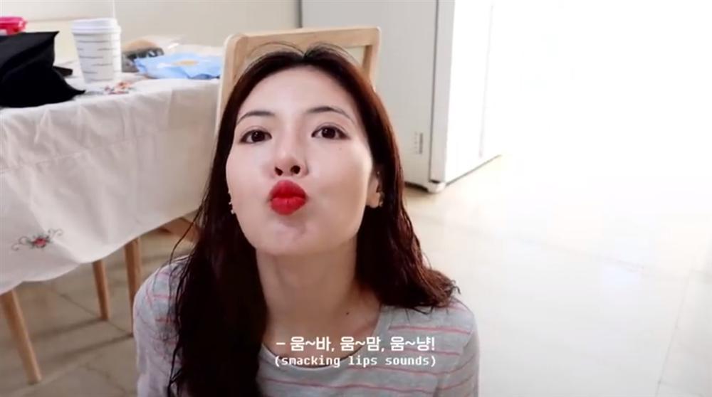 Gương mặt không thể tưởng tượng nổi của HuynA sau khi lột bỏ lớp son phần dầy cộp-5