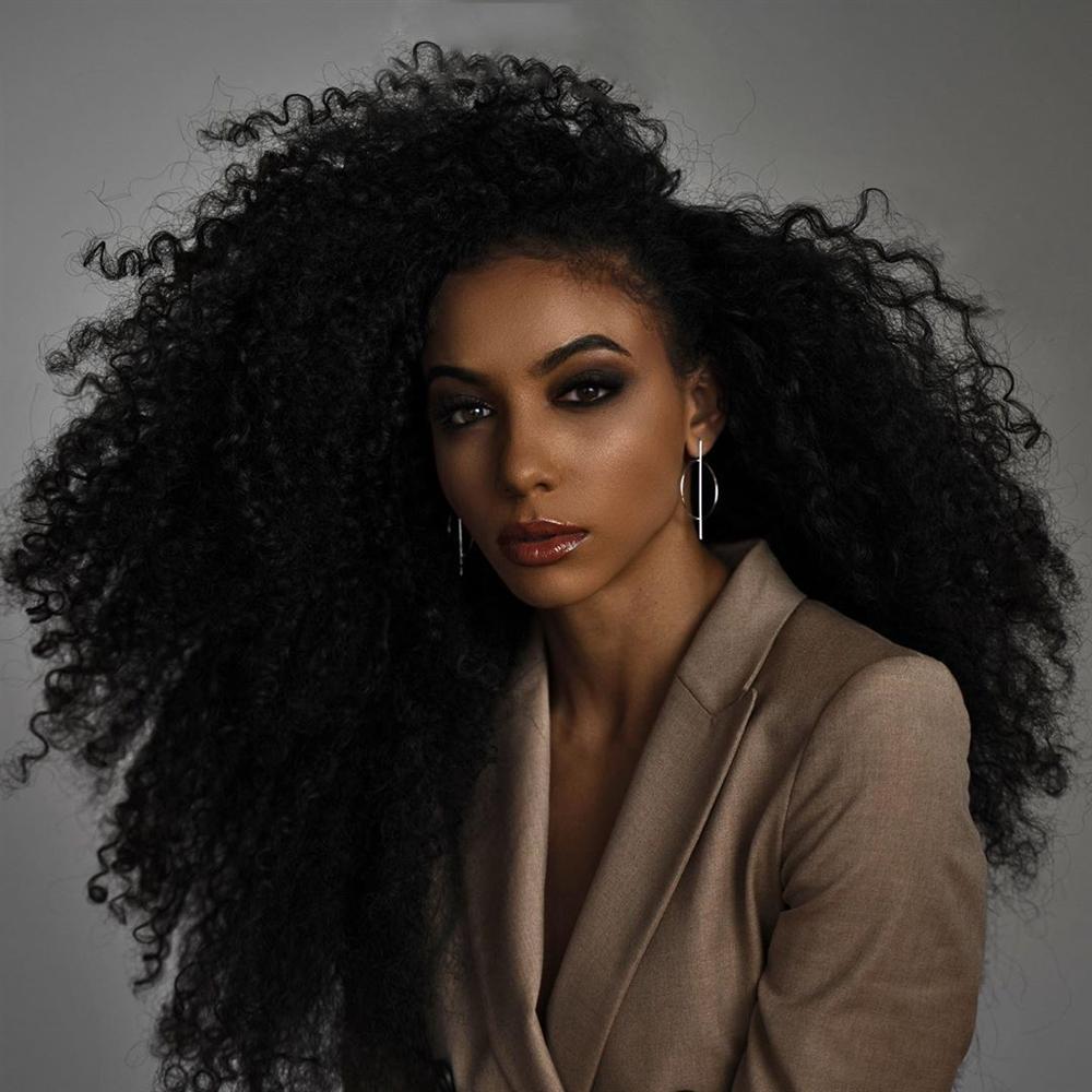 Bản tin Hoa hậu Hoàn vũ 7/11: NTK Thủy Nguyễn vén quần Á hậu Lệ Hằng trong tư thế không thể đỡ nổi-10