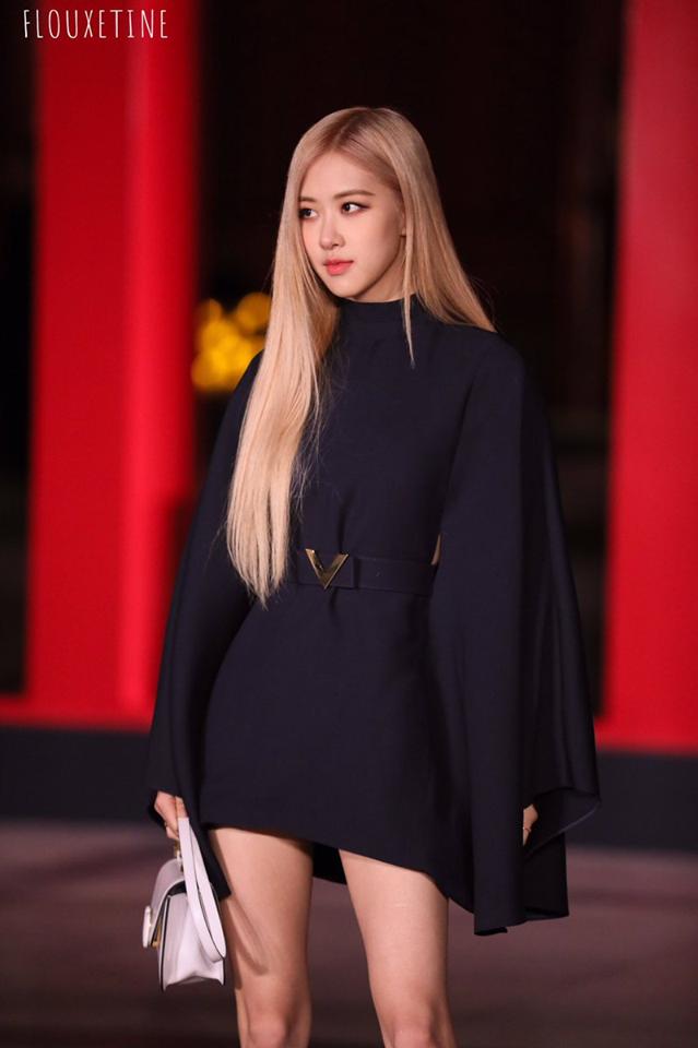 Dàn sao Trung - Hàn đọ sắc: BLACKPINK Rosé cực sang chảnh, Lưu Thi Thi tái xuất đầy quyến rũ-1