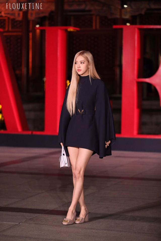 Dàn sao Trung - Hàn đọ sắc: BLACKPINK Rosé cực sang chảnh, Lưu Thi Thi tái xuất đầy quyến rũ-3