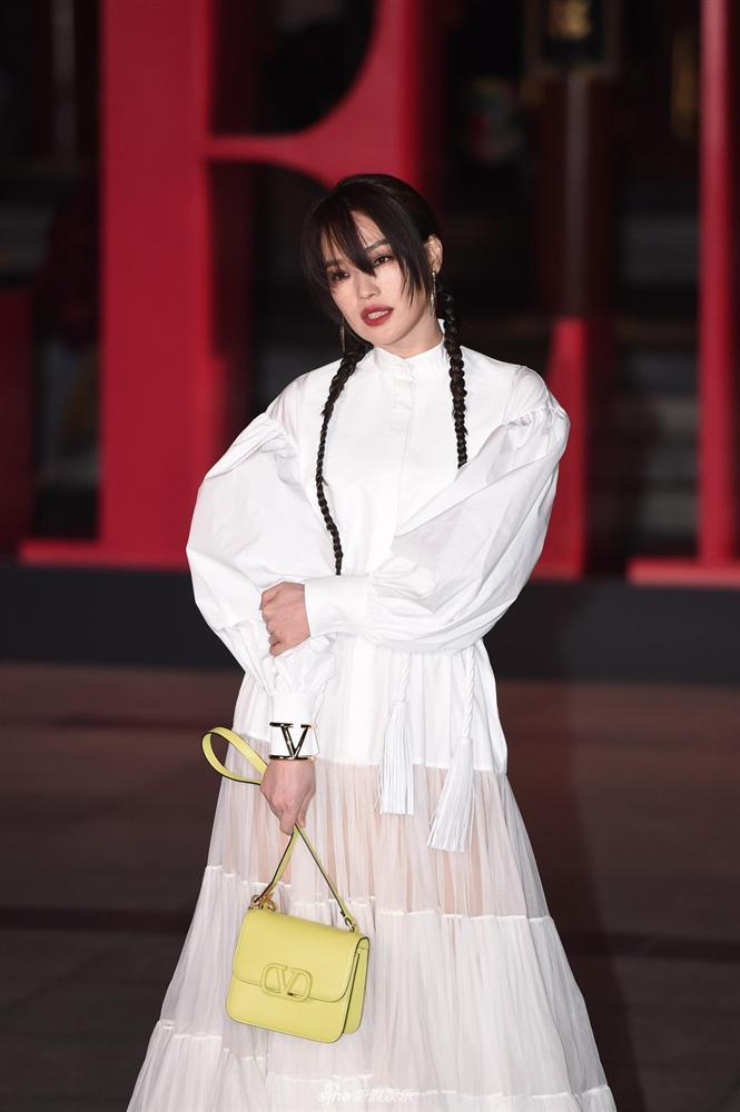 Dàn sao Trung - Hàn đọ sắc: BLACKPINK Rosé cực sang chảnh, Lưu Thi Thi tái xuất đầy quyến rũ-7