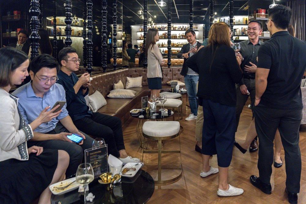 Lò đào tạo dành riêng cho các rich kid châu Á-1