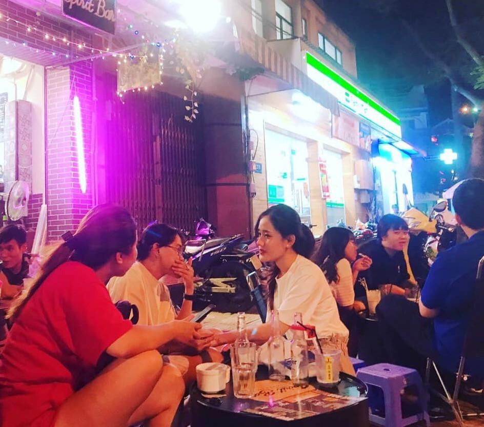 Trà sữa úp ngược - trào lưu mới hút giới trẻ TP.HCM-7