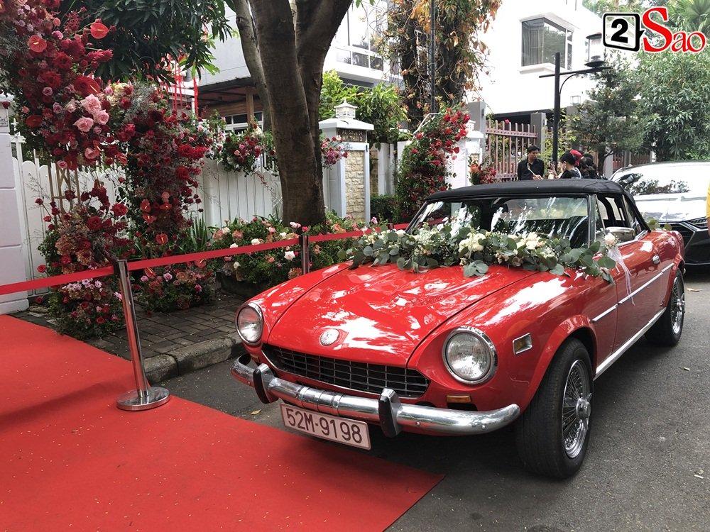 Dàn xế 12 con sang - xịn - mịn trong đám hỏi Đông Nhi - Ông Cao Thắng, dẫn đầu là siêu xe Abarth phiên bản duy nhất tại Việt Nam-2