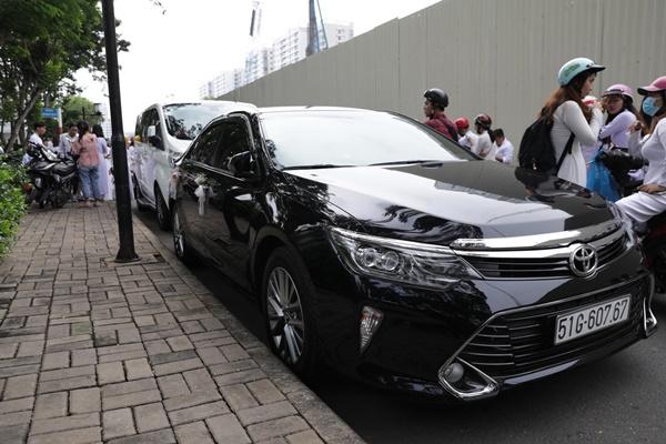 Dàn xế 12 con sang - xịn - mịn trong đám hỏi Đông Nhi - Ông Cao Thắng, dẫn đầu là siêu xe Abarth phiên bản duy nhất tại Việt Nam-9