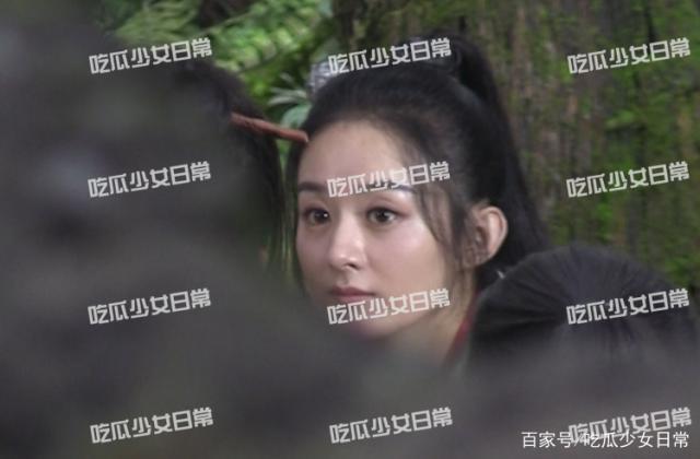 Triệu Lệ Dĩnh bị chê kém sắc dưới ống kính người qua đường-3